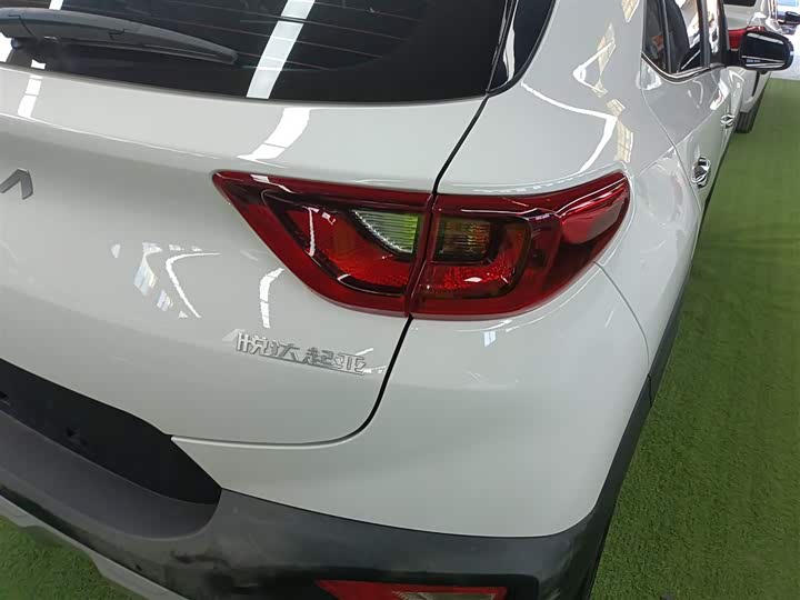 Фото 8 - Kia KX1