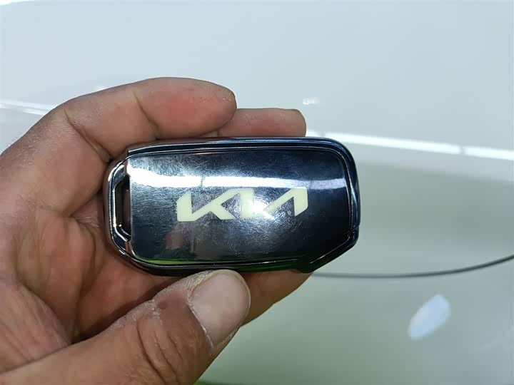 Фото 9 - Kia KX1