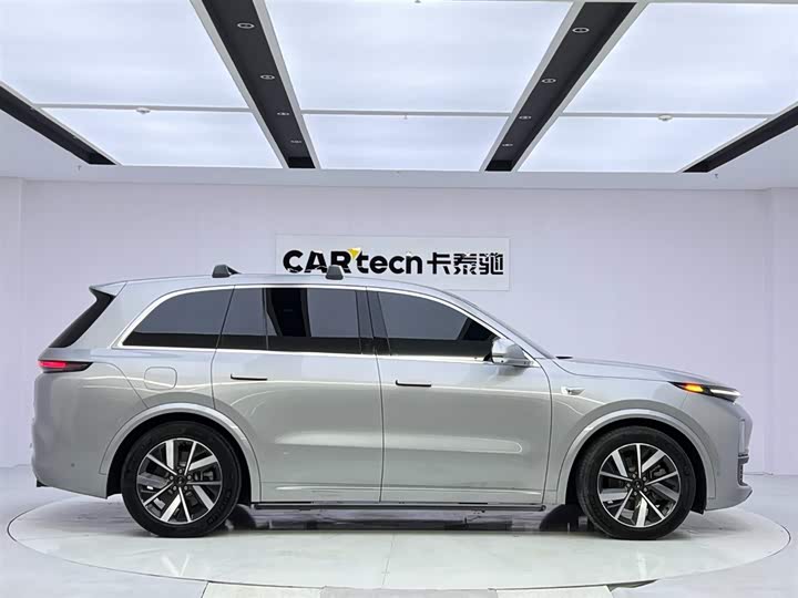 Фото 7 - LiXiang L8