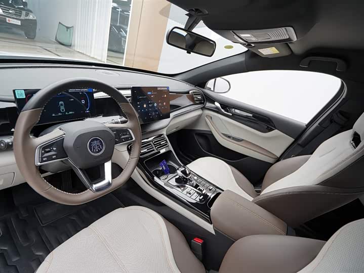 Фото 3 - BYD Qin Plus