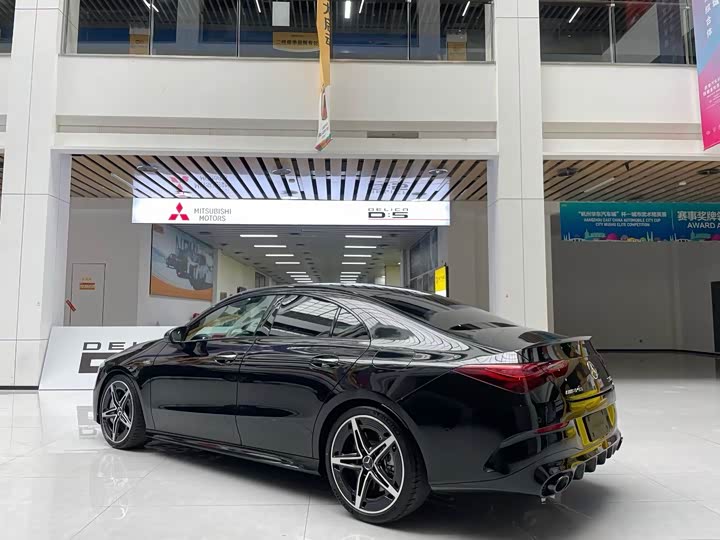 Фото 3 - Mercedes-Benz CLA-Class AMG