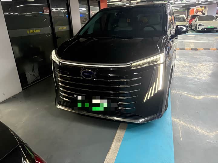 Фото 1 - GAC Trumpchi E9