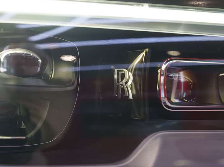 Фото 9 - Rolls-Royce Cullinan