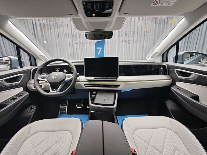 Фото 9 - Volkswagen Talagon