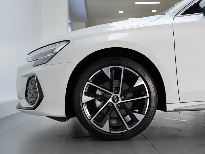 Фото 8 - Audi A3