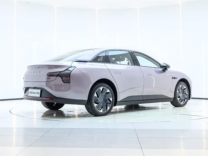 Фото 3 - XPeng Mona M03