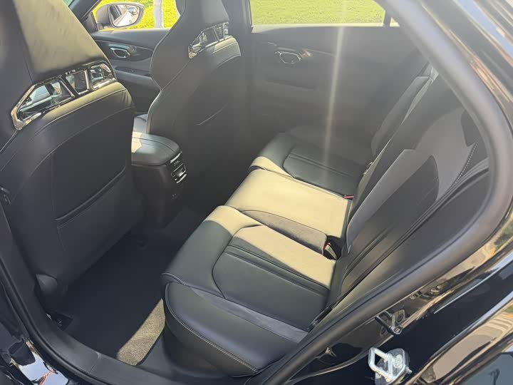 Фото 7 - GAC Trumpchi Empow R