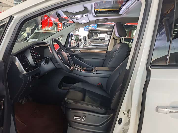 Фото 5 - GAC Trumpchi M8