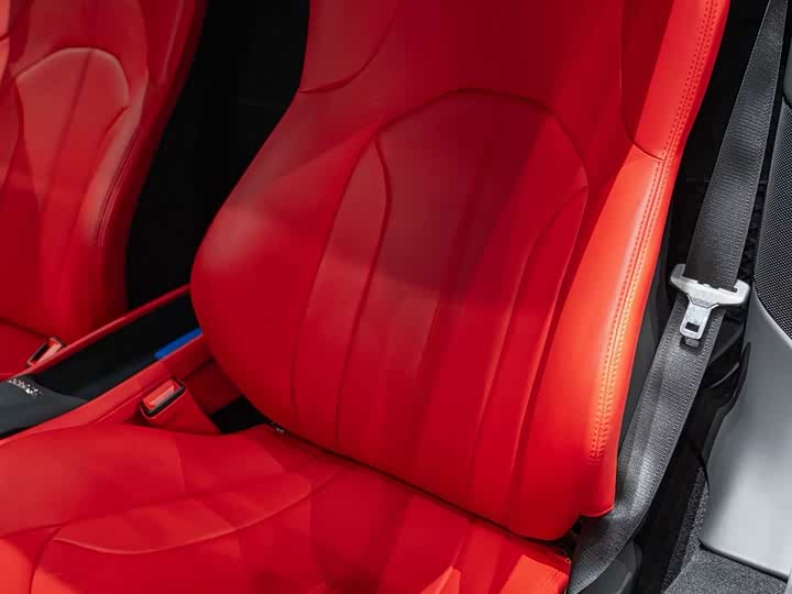 Фото 7 - Ferrari F8