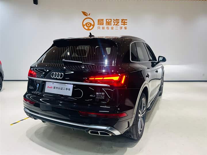 Фото 4 - Audi Q5L