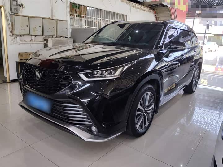 Фото 2 - Toyota Crown Kluger