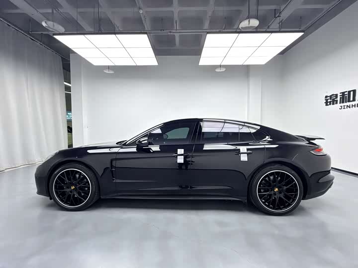 Фото 5 - Porsche Panamera