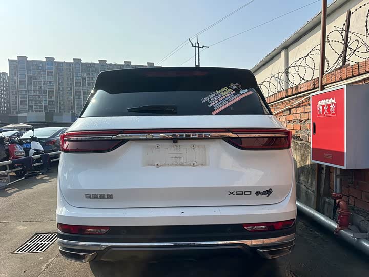 Фото 4 - Jetour X90