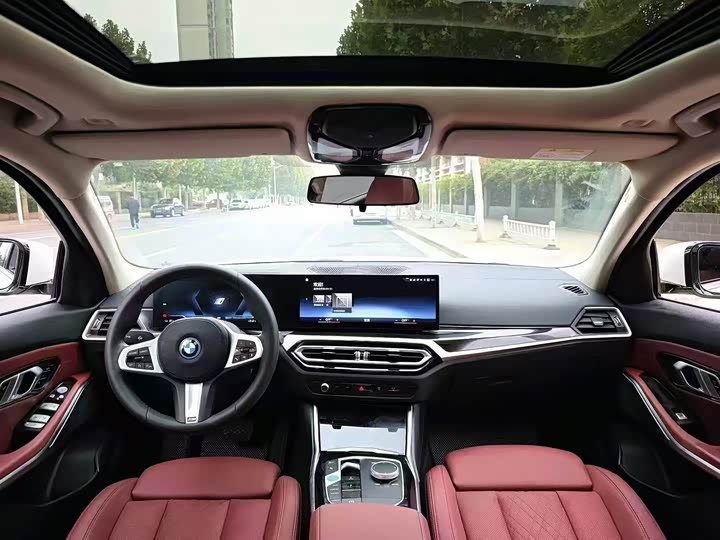 Фото 4 - BMW i3