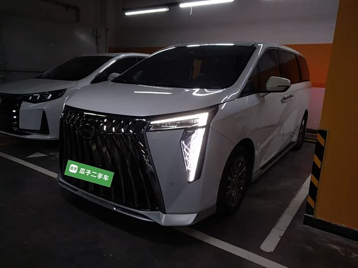 Фото 1 - GAC Trumpchi M8