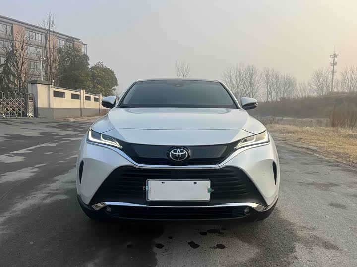 Фото 2 - Toyota Harrier