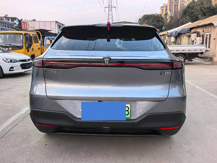 Фото 5 - Changan Deepal S05