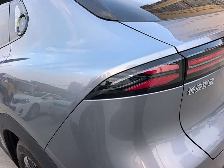 Фото 9 - Changan Deepal S05