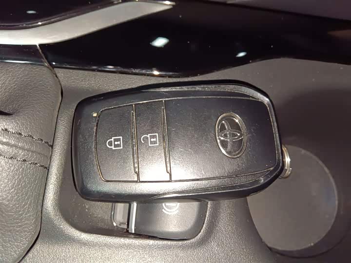 Фото 9 - Toyota Frontlander