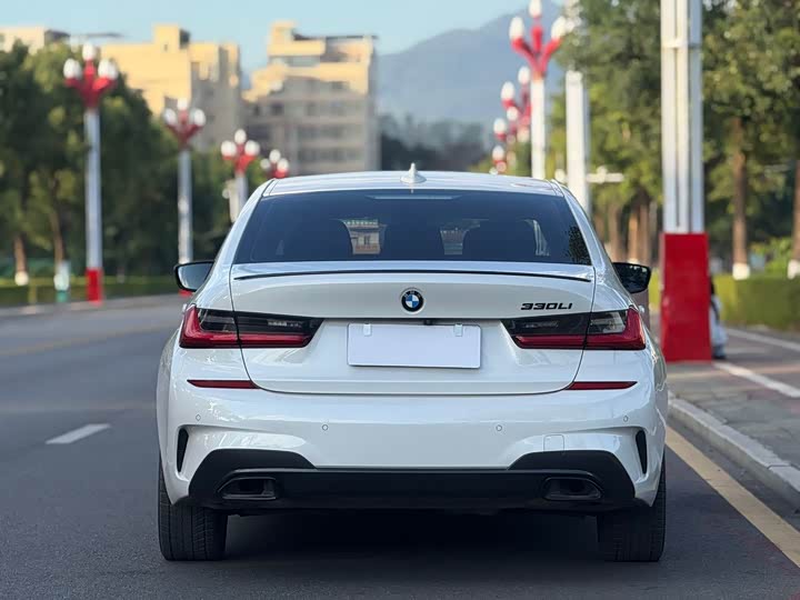 Фото 9 - BMW 3 Series