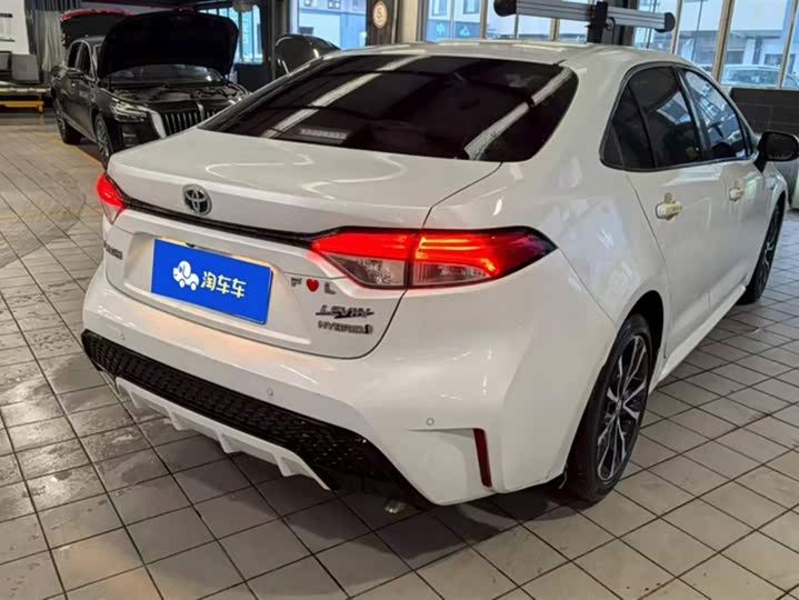 Фото 3 - Toyota Levin