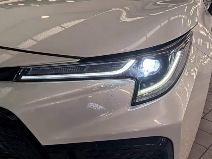 Фото 5 - Toyota Levin