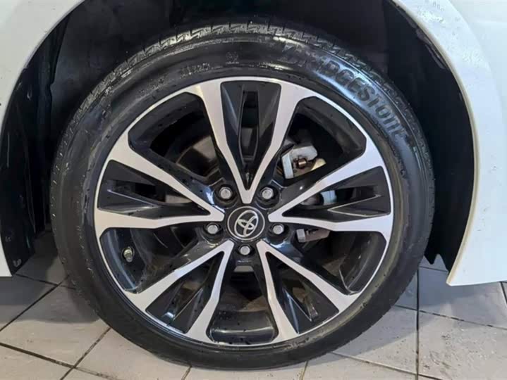 Фото 6 - Toyota Levin