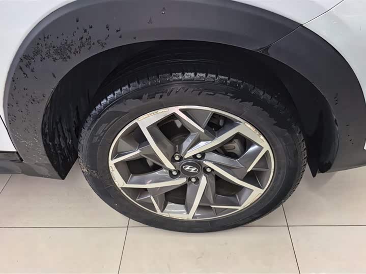 Фото 6 - Hyundai Tucson L