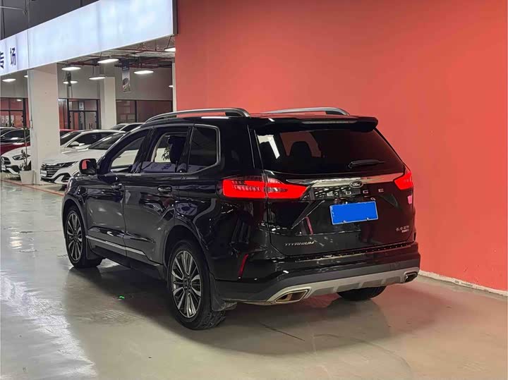 Фото 3 - Ford Edge