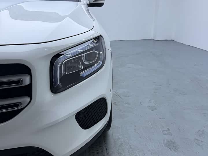 Фото 5 - Mercedes-Benz GLB-Class