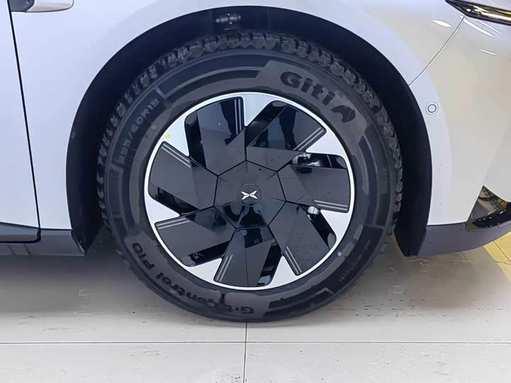 Фото 4 - XPeng F57