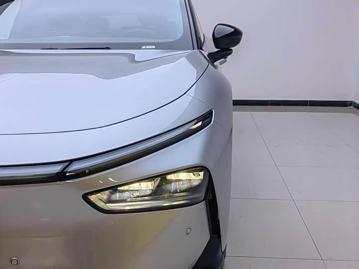 Фото 6 - XPeng F57