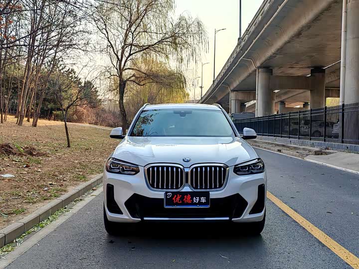 Фото 2 - BMW X3