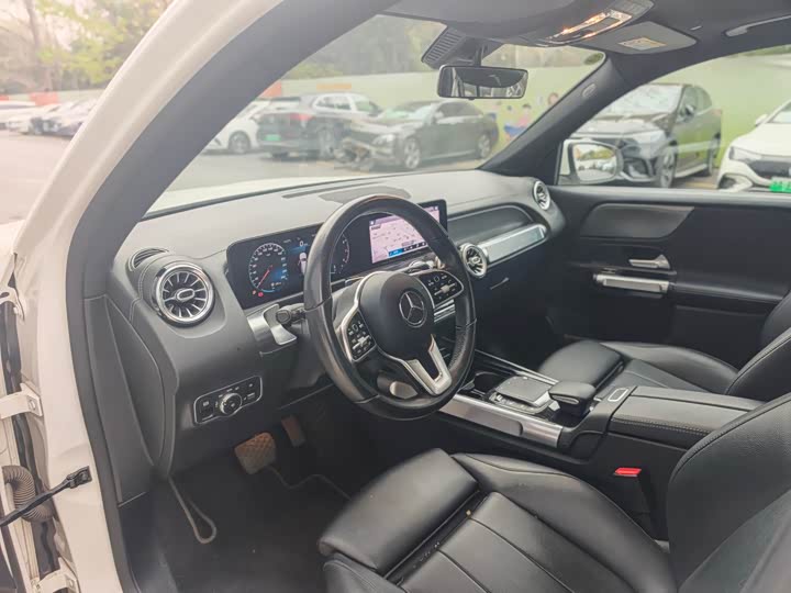 Фото 5 - Mercedes-Benz GLB-Class