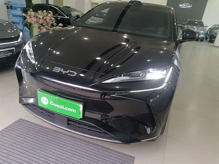 Фото 2 - BYD Sea Lion 07 EV