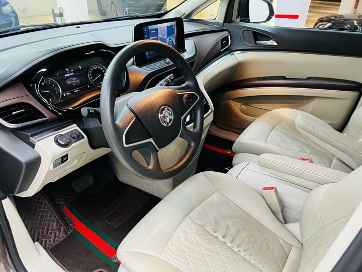 Фото 7 - Buick GL8 ES