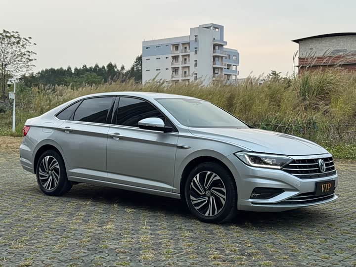 Фото 3 - Volkswagen Sagitar L