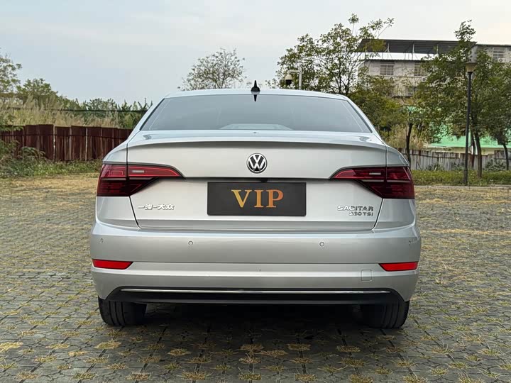 Фото 5 - Volkswagen Sagitar L