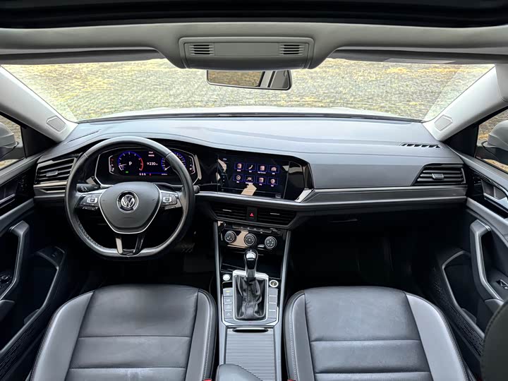 Фото 7 - Volkswagen Sagitar L
