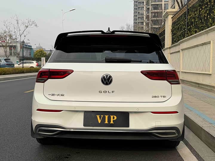 Фото 4 - Volkswagen Golf