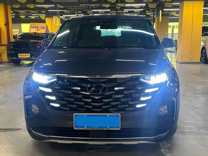 Фото 2 - Hyundai Custo