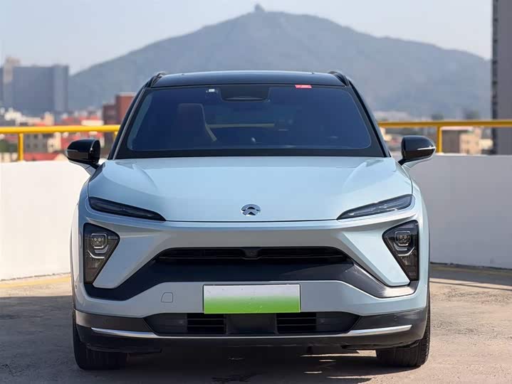 Фото 2 - Nio ES6