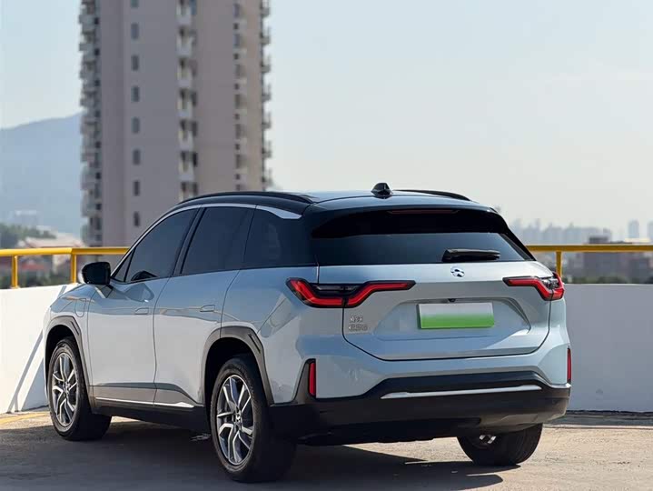 Фото 6 - Nio ES6