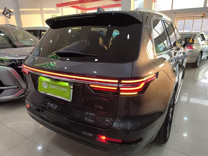 Фото 6 - LiXiang One