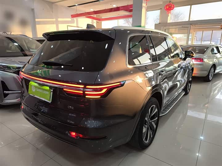 Фото 7 - LiXiang One