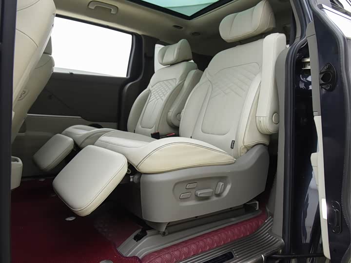 Фото 7 - Hyundai Custo