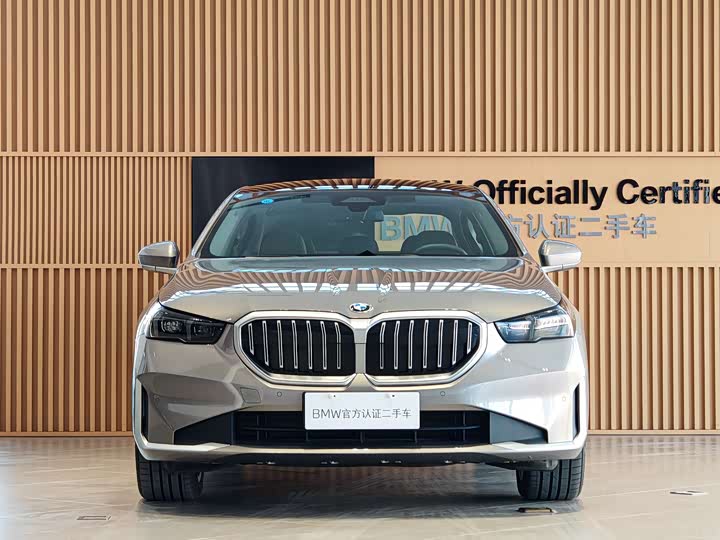 Фото 4 - BMW 5 Series