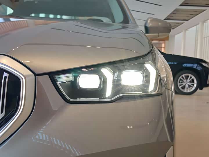 Фото 9 - BMW 5 Series