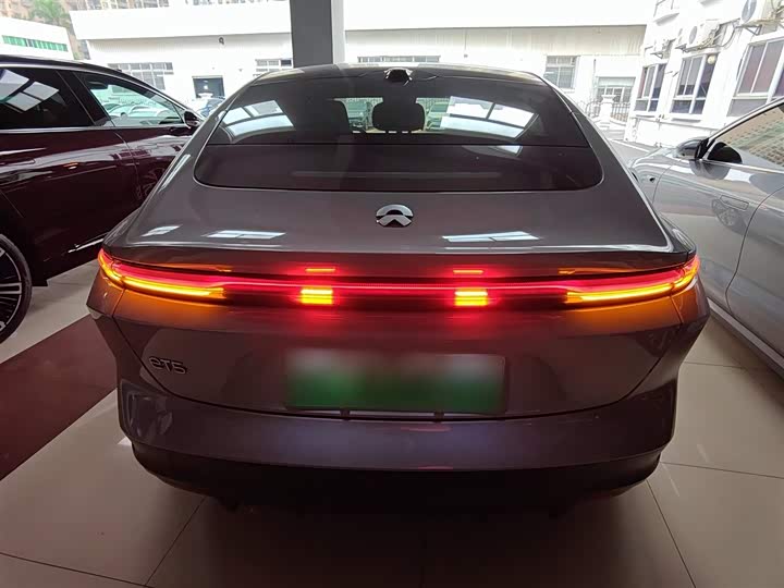 Фото 6 - Nio ET5