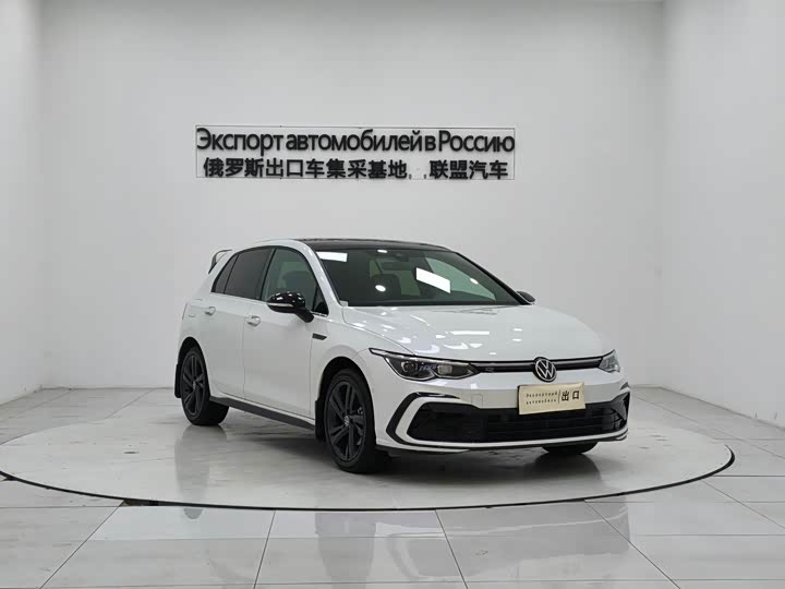 Фото 1 - Volkswagen Golf